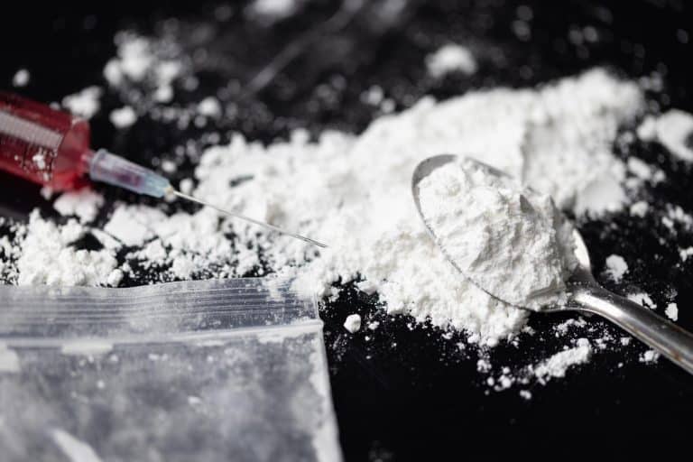 Interaction entre le CBD et les Amphétamines : Ce que Vous Devez Savoir